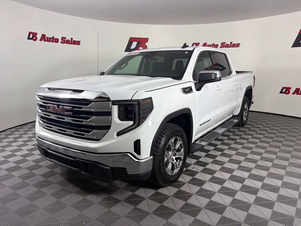 Used 2025 GMC Sierra 1500 SLE with VIN 3GTUUBE80SG202108 for sale in Little Rock
