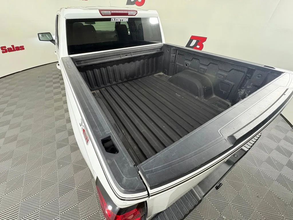 GMC Sierra photo 44