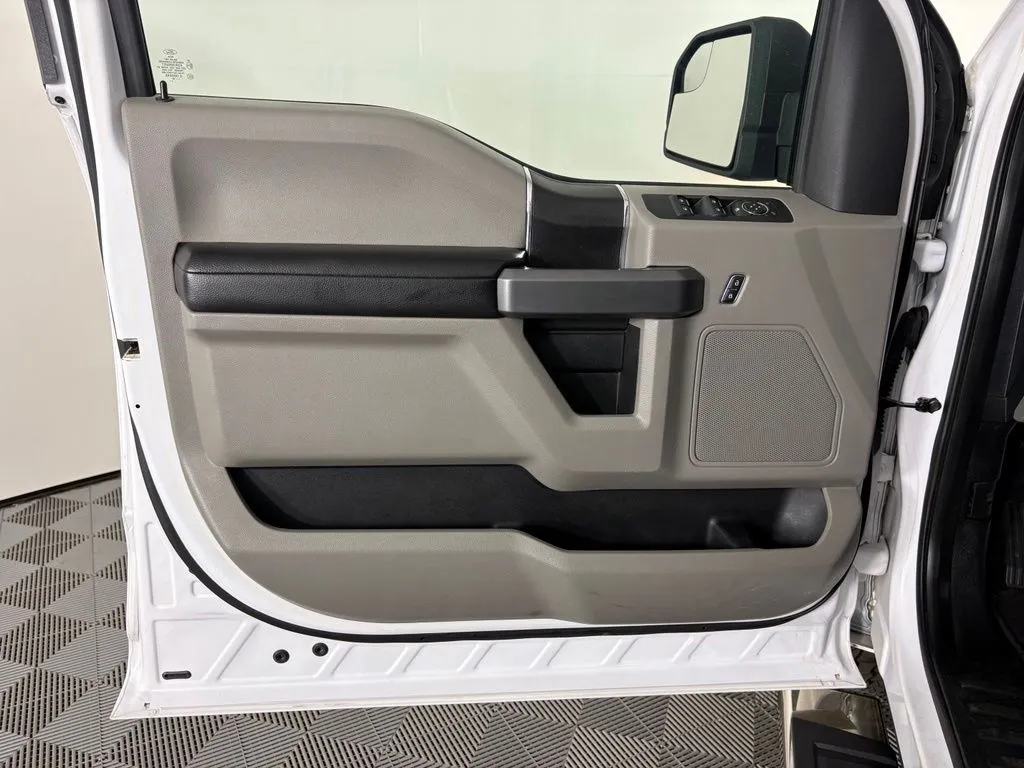 Ford F-150 photo 15