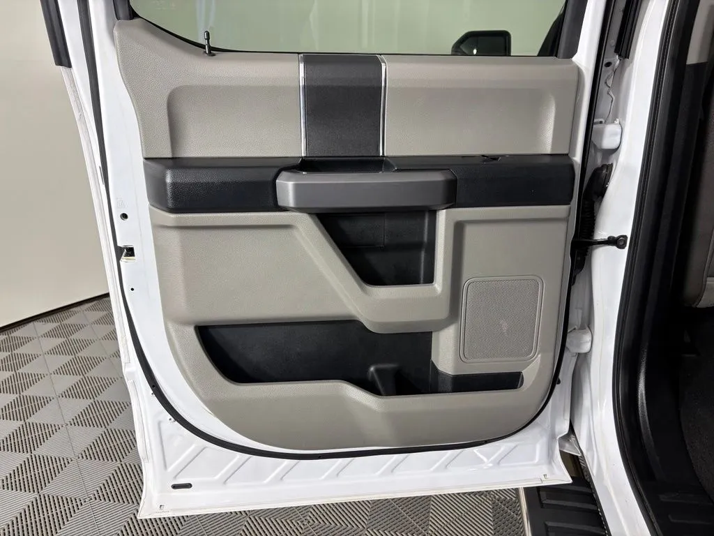 Ford F-150 photo 44