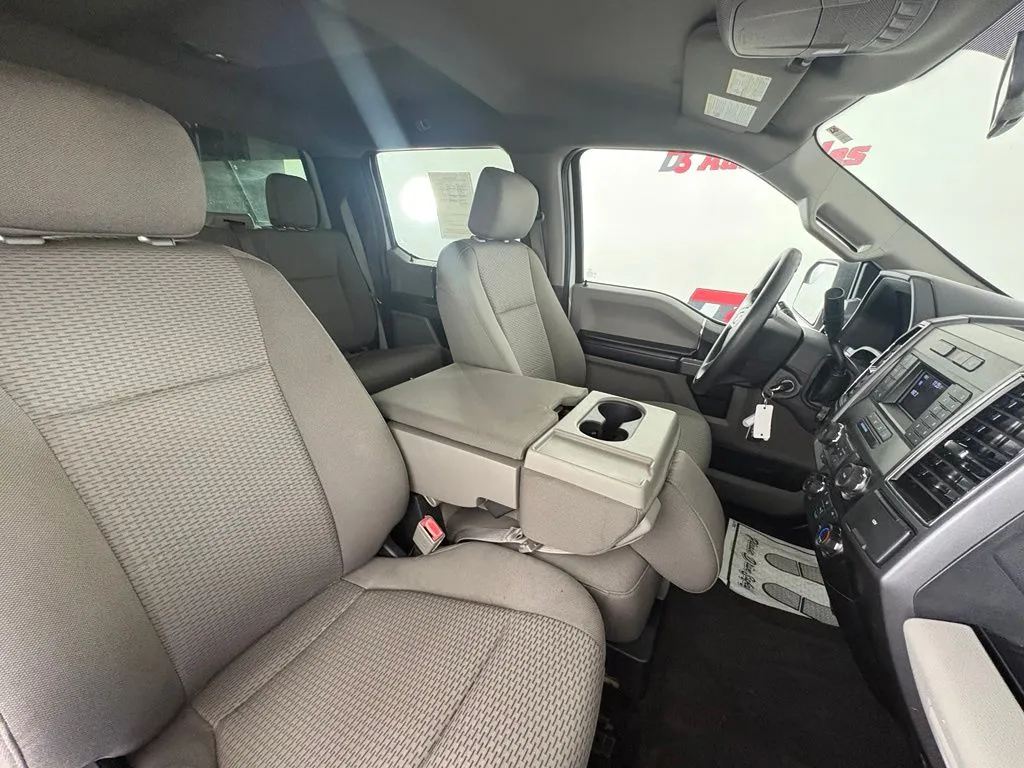 Ford F-150 photo 36