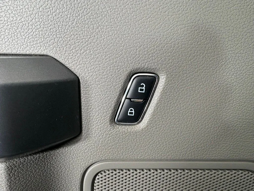 Ford F-150 photo 17