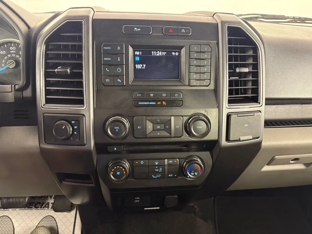 Ford F-150 photo 25