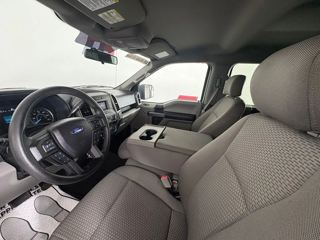 Ford F-150 photo 13