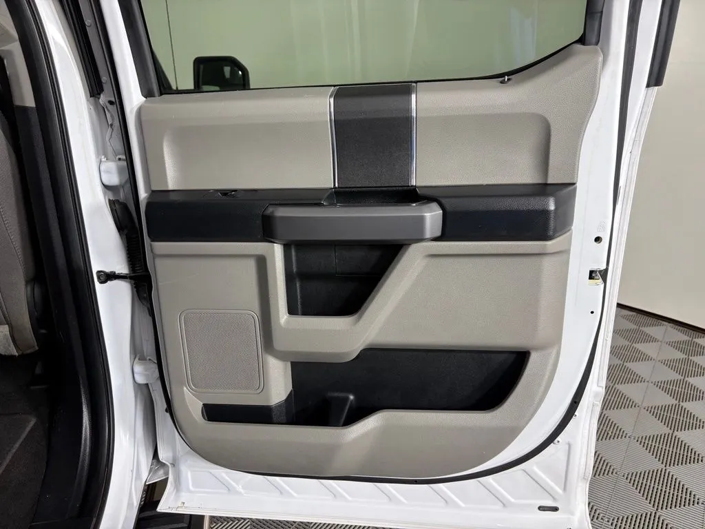 Ford F-150 photo 47