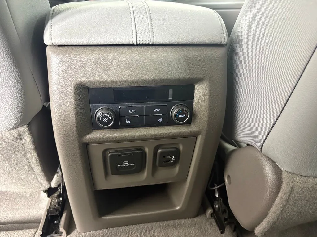 Chevrolet Traverse photo 46