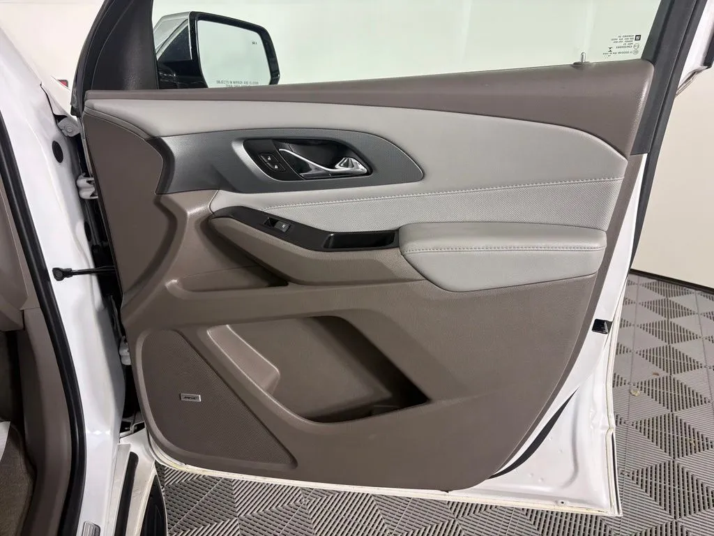 Chevrolet Traverse photo 38