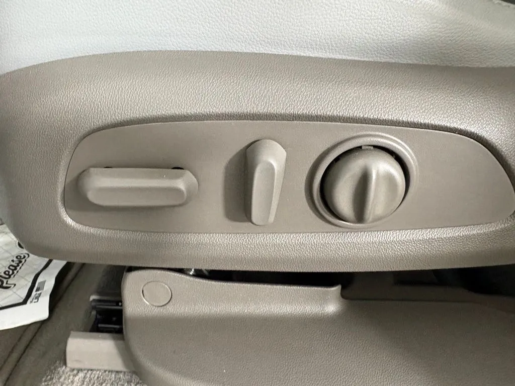 Chevrolet Traverse photo 11