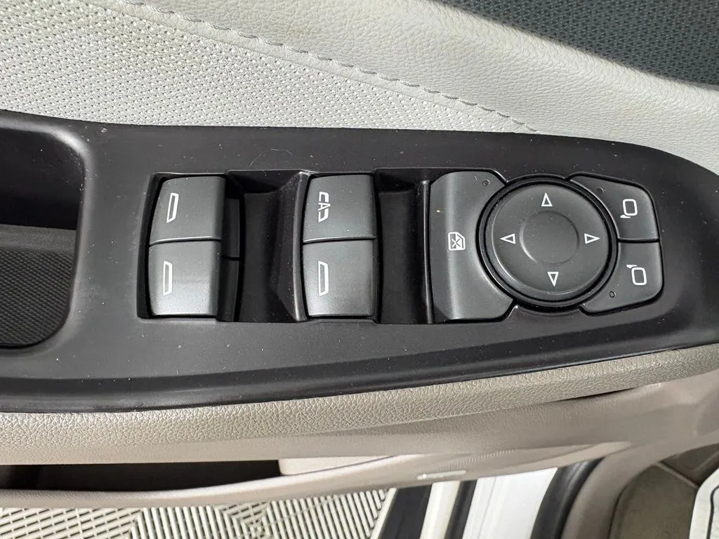 Chevrolet Traverse photo 14