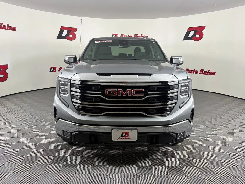 GMC Sierra photo 9