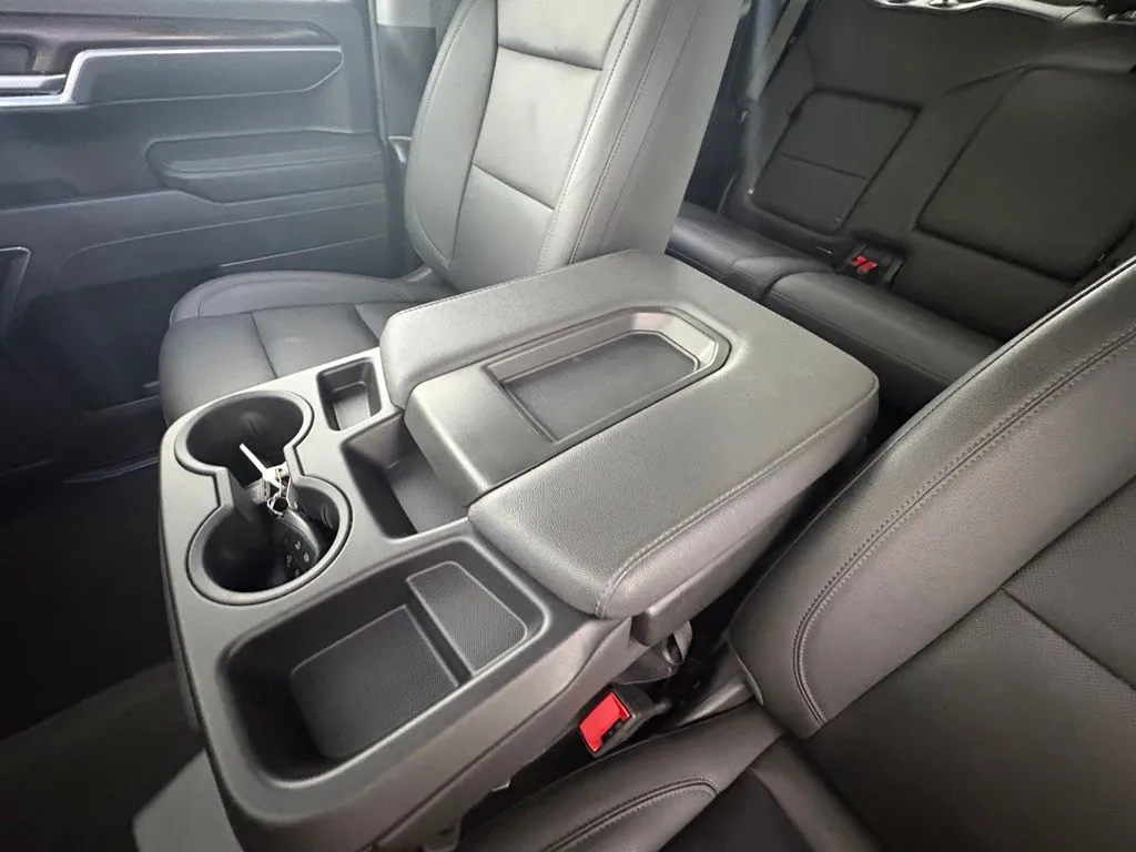 GMC Sierra photo 29