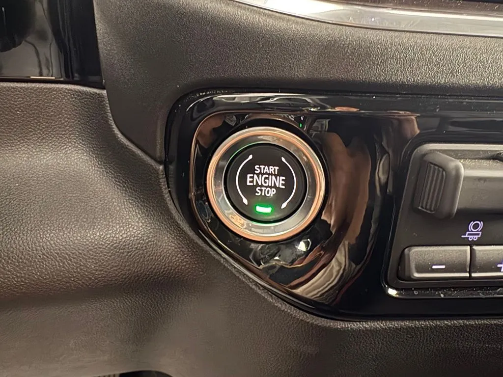 GMC Sierra photo 26