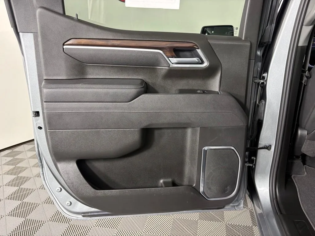 GMC Sierra photo 39