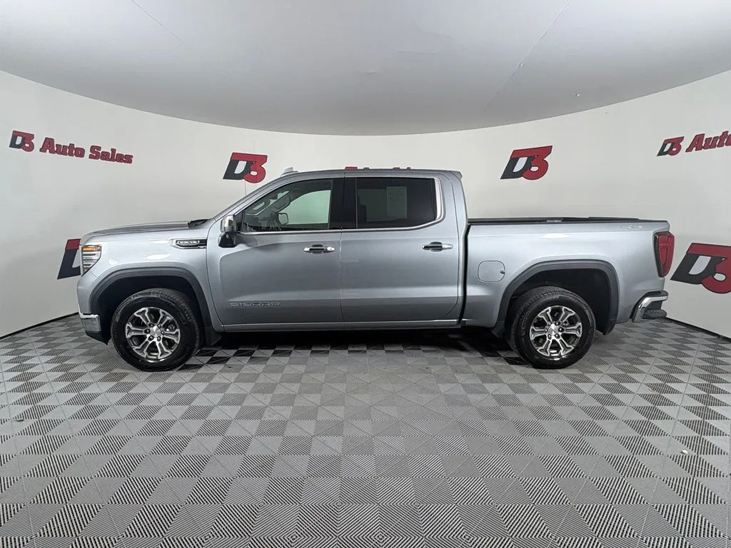 GMC Sierra photo 3