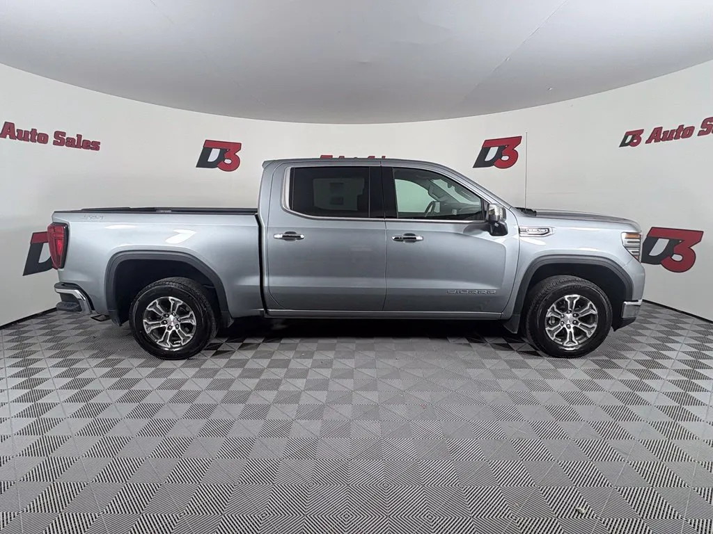 GMC Sierra photo 7