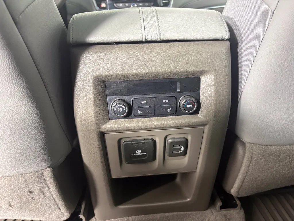 Chevrolet Traverse photo 47
