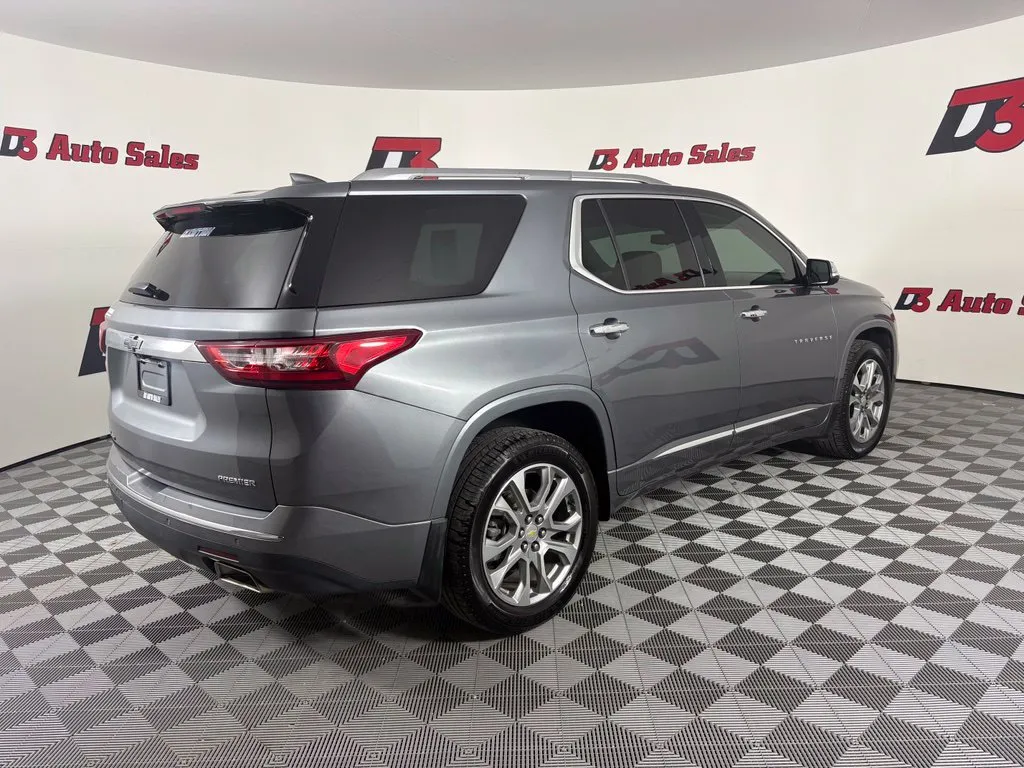 Chevrolet Traverse photo 6