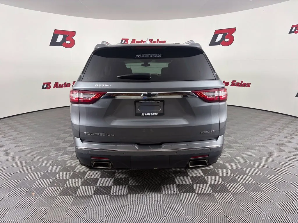 Chevrolet Traverse photo 5