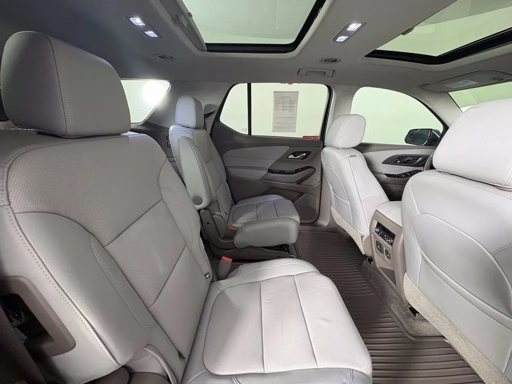 Chevrolet Traverse photo 48