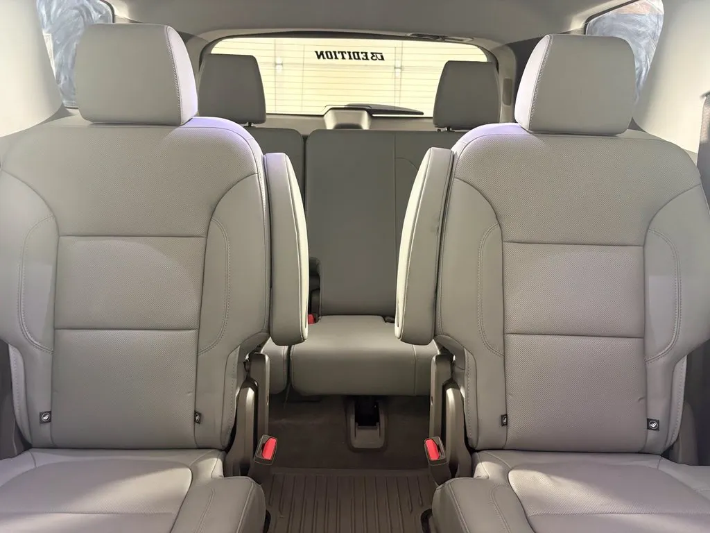 Chevrolet Traverse photo 43