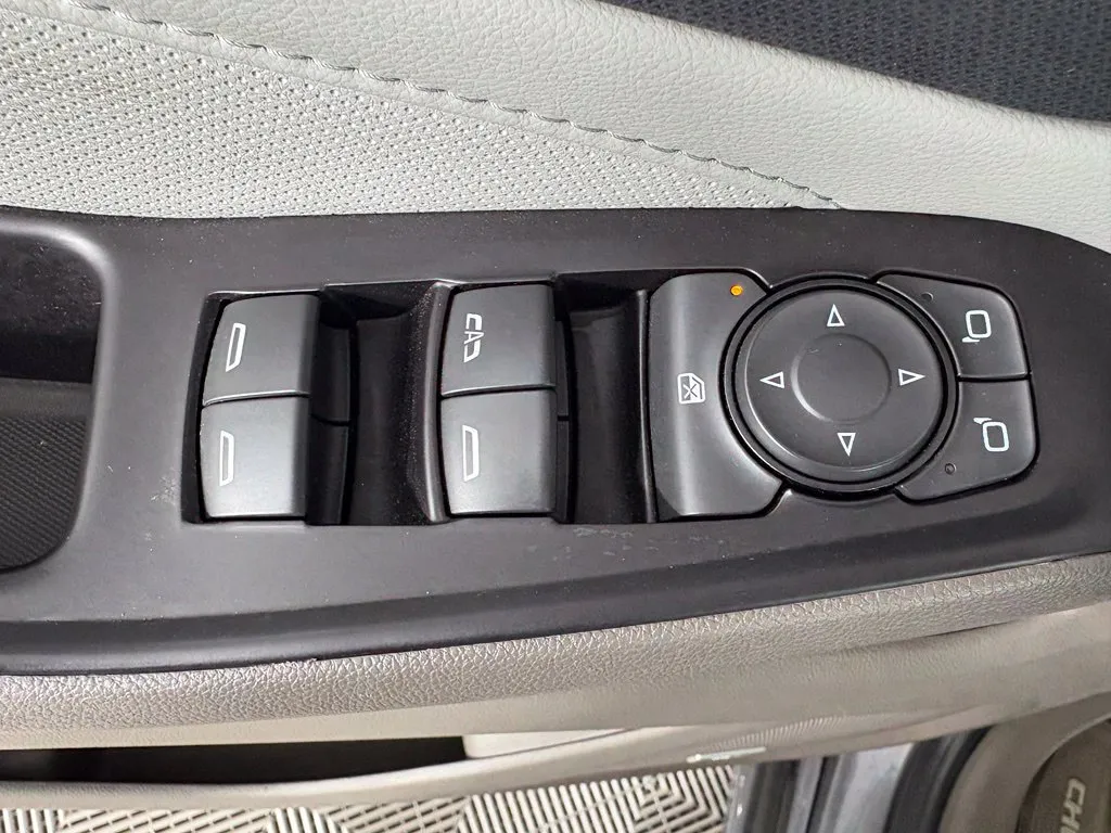 Chevrolet Traverse photo 14