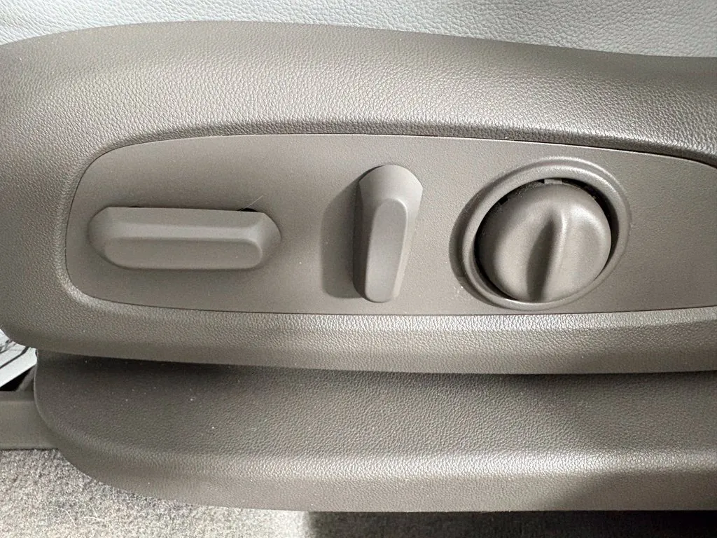 Chevrolet Traverse photo 11