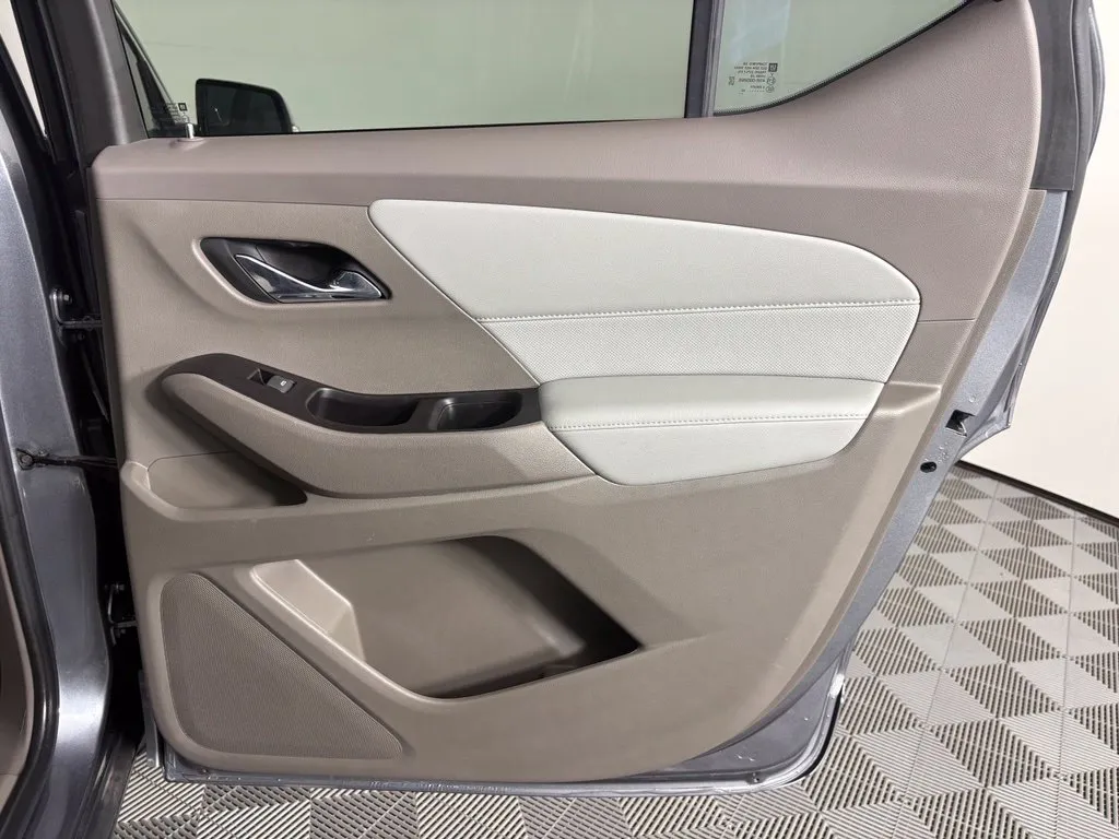 Chevrolet Traverse photo 49