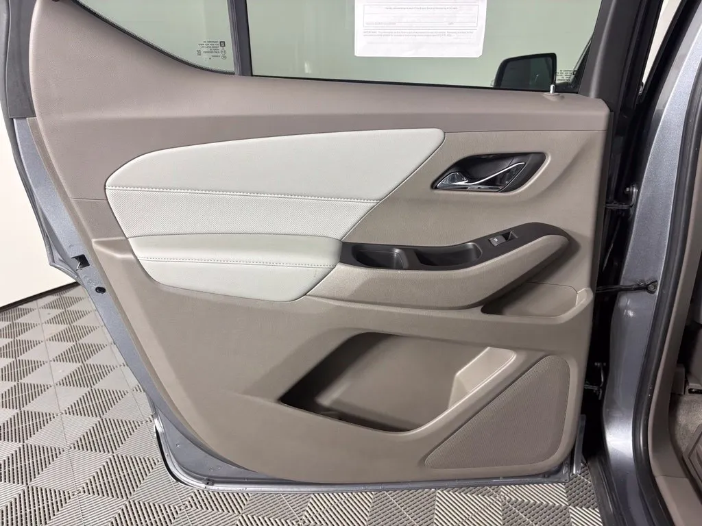 Chevrolet Traverse photo 45
