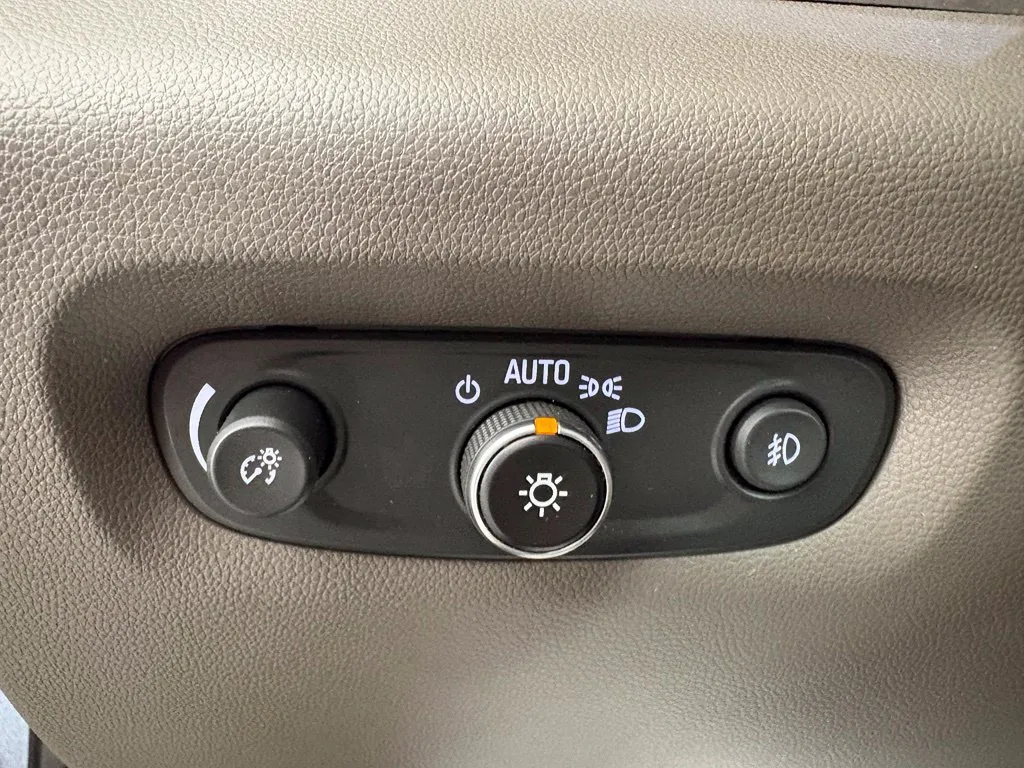 Chevrolet Traverse photo 18
