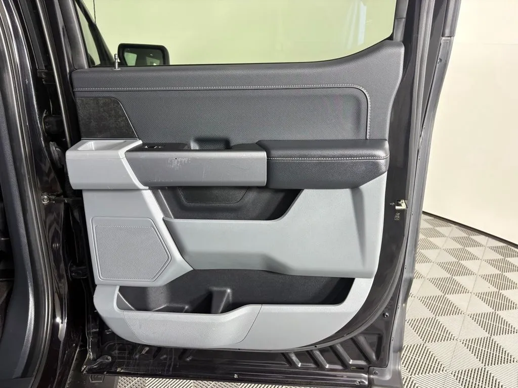 Ford F-150 photo 46