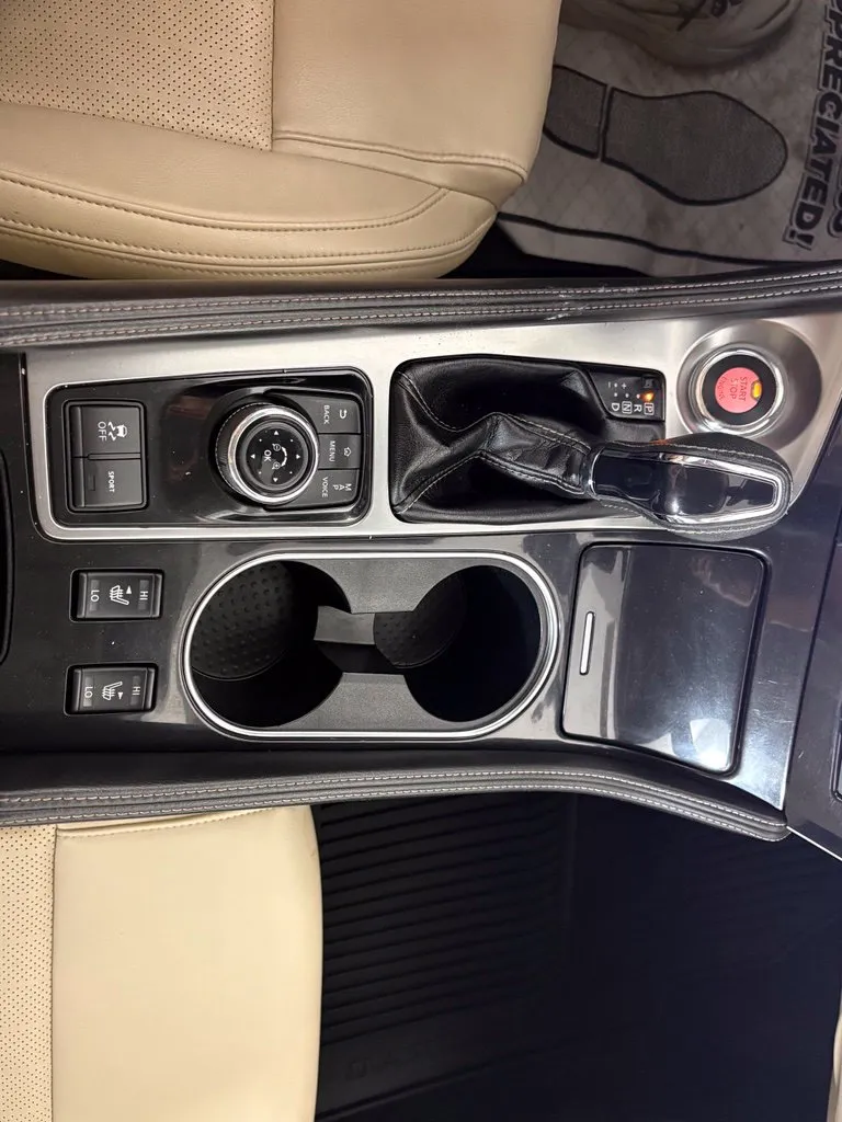 Nissan Maxima photo 24