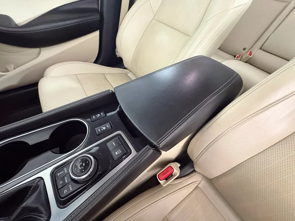 Nissan Maxima photo 31