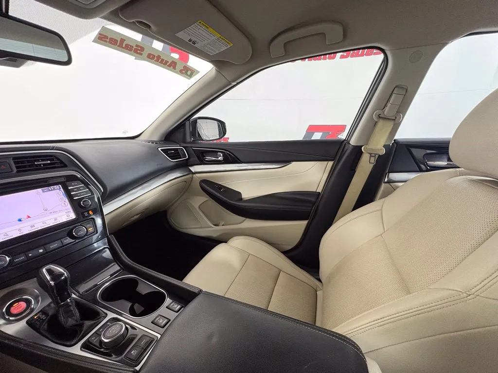 Nissan Maxima photo 28