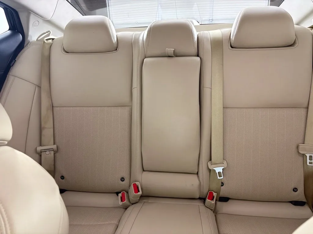 Nissan Maxima photo 38