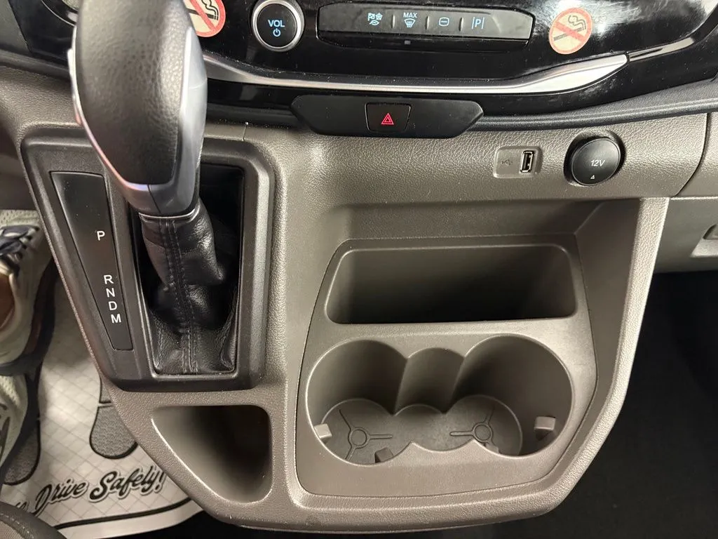 Ford Transit-350 photo 26