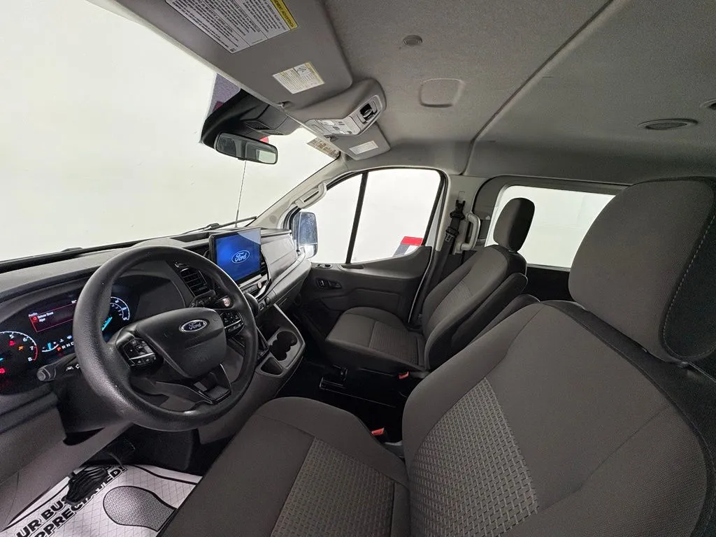 Ford Transit-350 photo 10