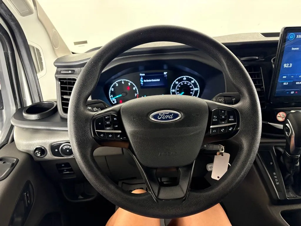 Ford Transit-350 photo 19