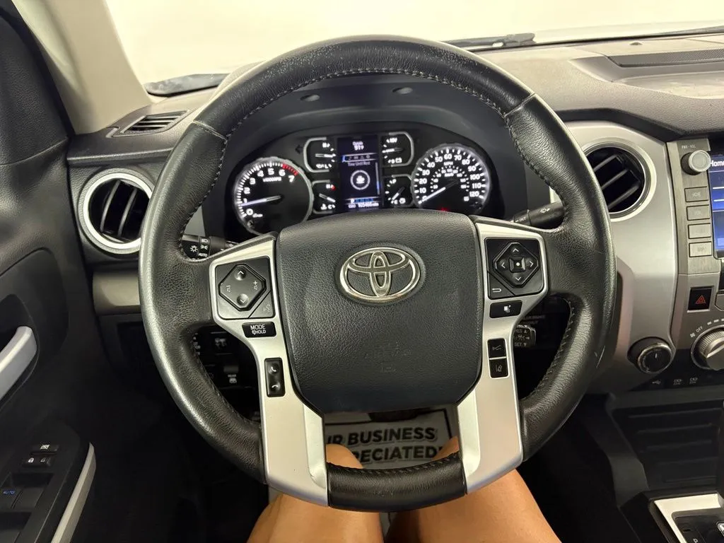 Toyota Tundra photo 17