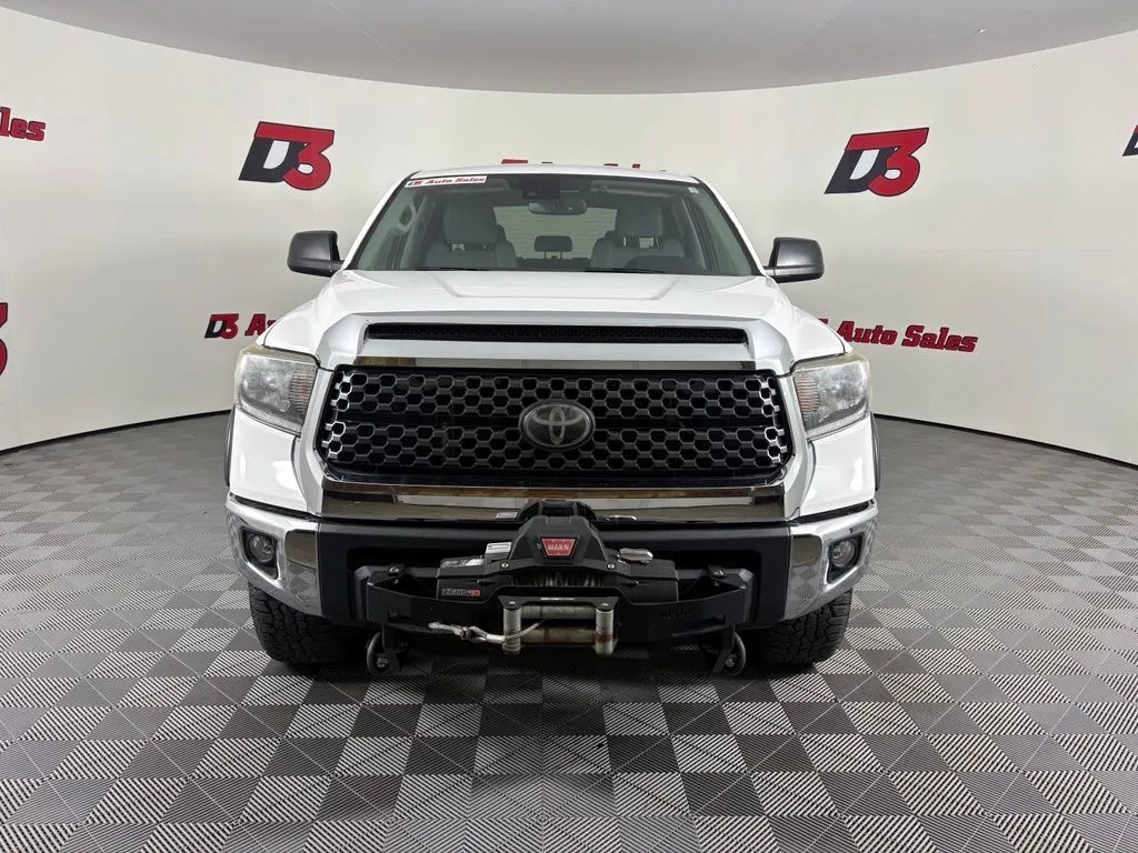Toyota Tundra photo 9