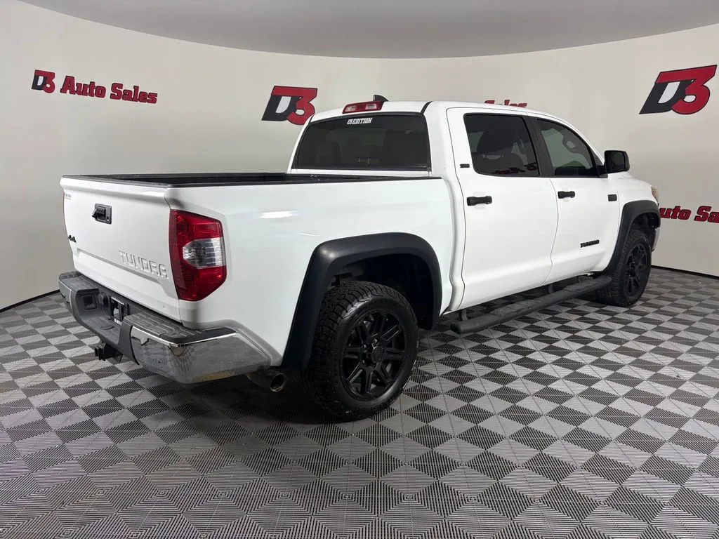 Toyota Tundra photo 6