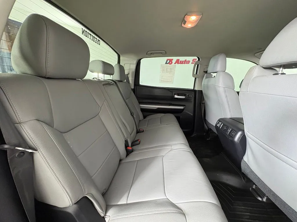 Toyota Tundra photo 40