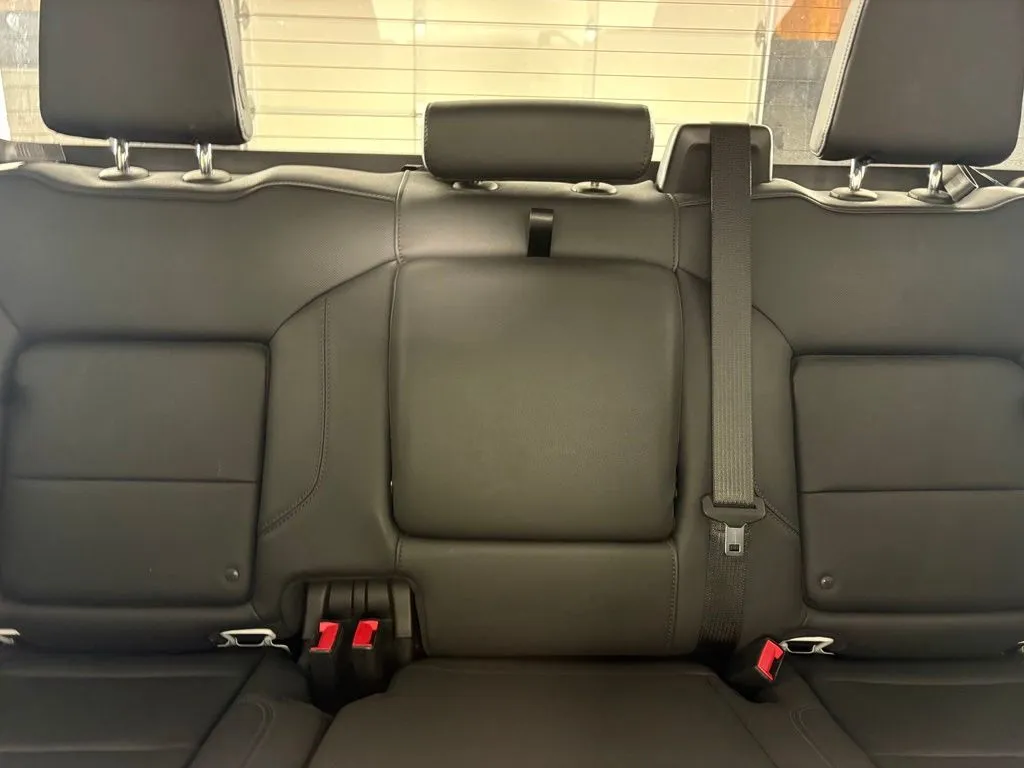 GMC Sierra photo 35