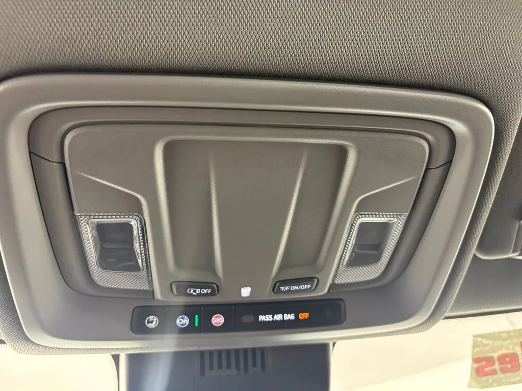 GMC Sierra photo 26