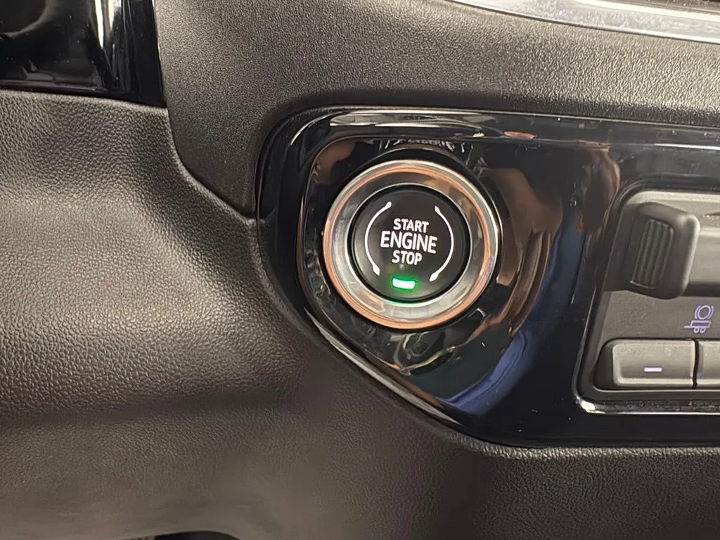 GMC Sierra photo 24
