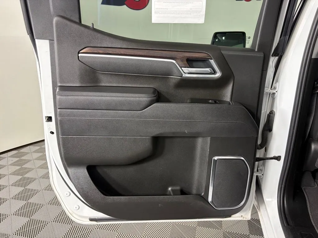 GMC Sierra photo 37