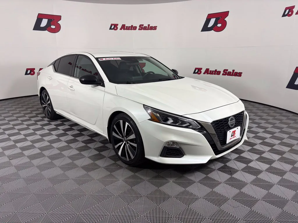 Nissan Altima photo 8