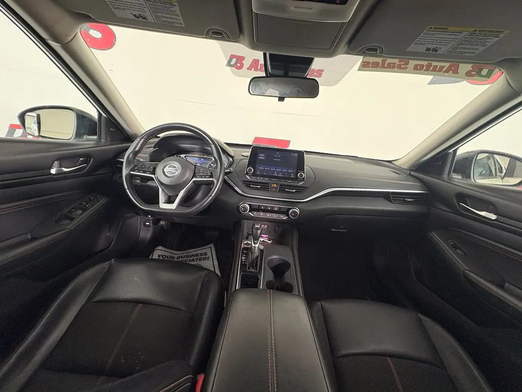 Nissan Altima photo 32