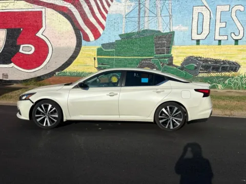 Another view of 2020 Nissan Altima 2.5 SR for sale in Des Arc, AR at D3 Auto Sales - Des Arc, AR