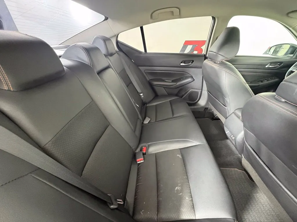 Nissan Altima photo 37