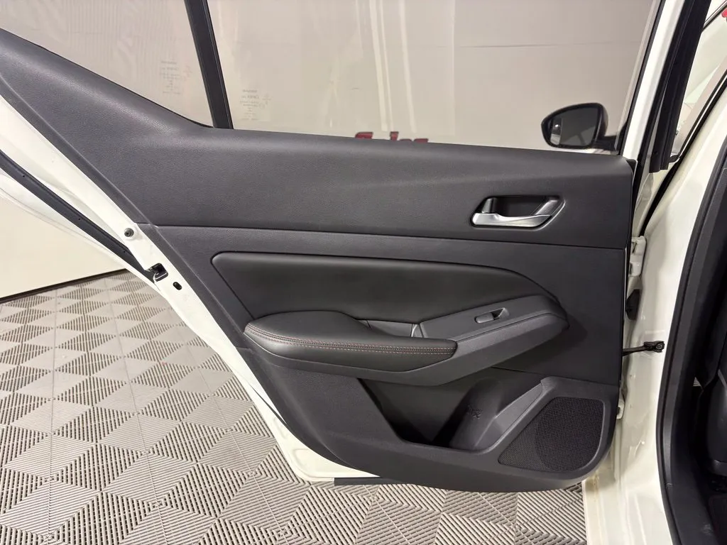 Nissan Altima photo 35